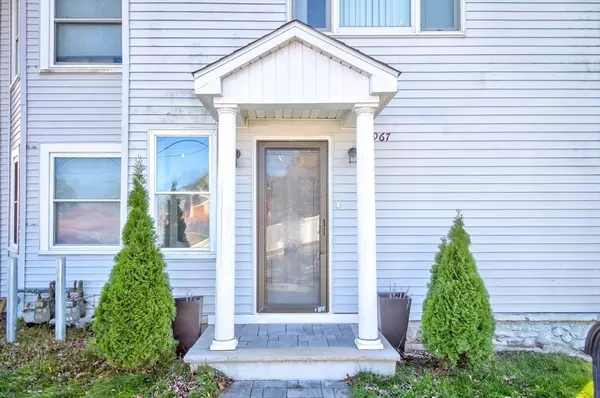 Brockton, MA 02302,967 Centre St