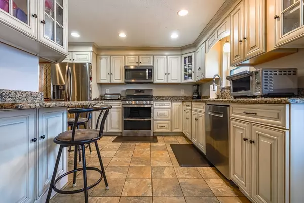 Fall River, MA 02721,142 Norman St