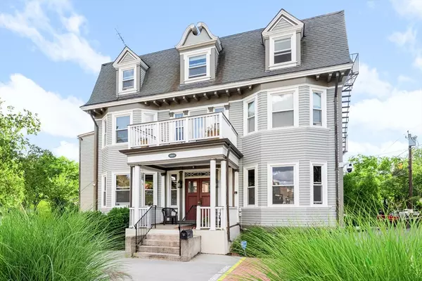 Providence, RI 02906,131 Irving Ave #3