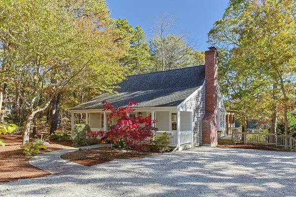 Eastham, MA 02642,60 Briggs Field Rd