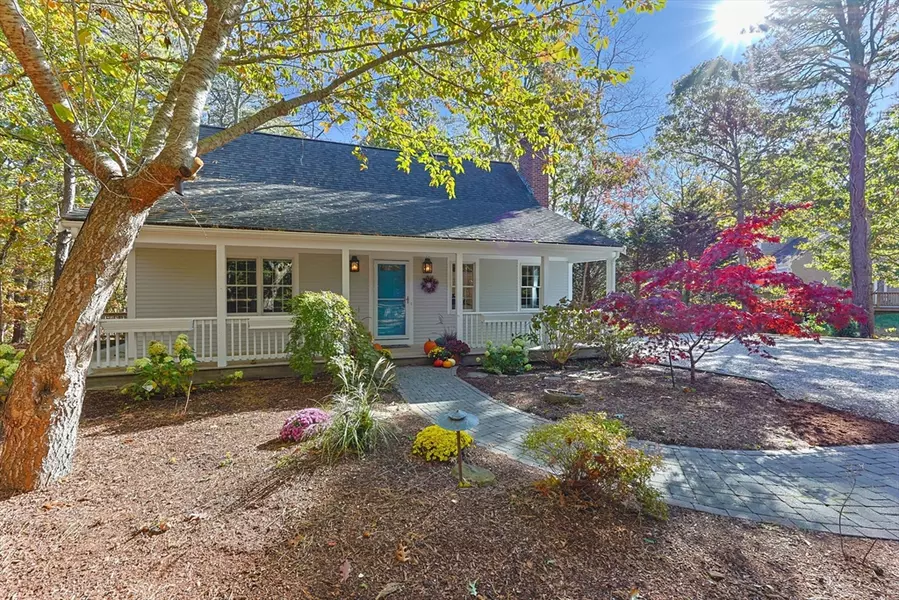 60 Briggs Field Rd, Eastham, MA 02642