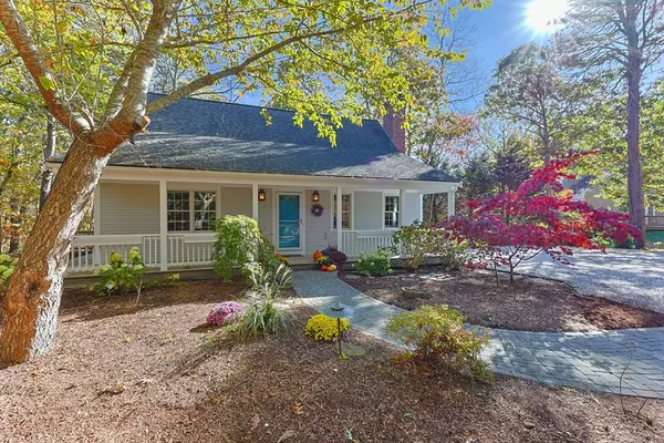 60 Briggs Field Rd, Eastham, MA 02642