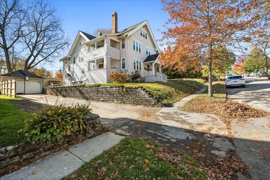 15 Clearview Ave #3, Worcester, MA 01605