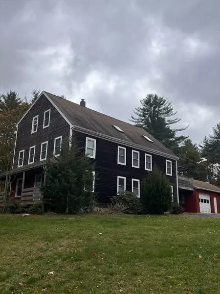584 Wareham St, Middleboro, MA 02346