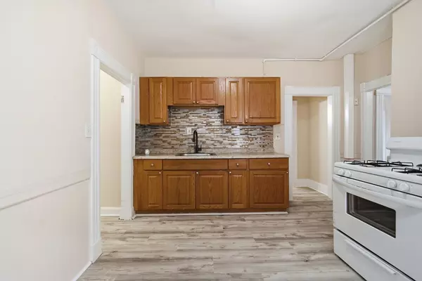 Springfield, MA 01105,201 Main St