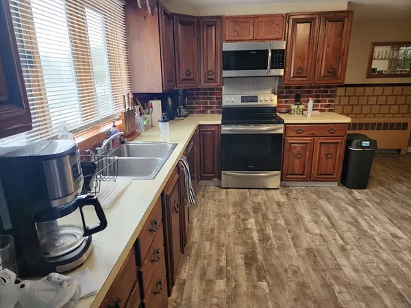 Worcester, MA 01604,586 Franklin St #1