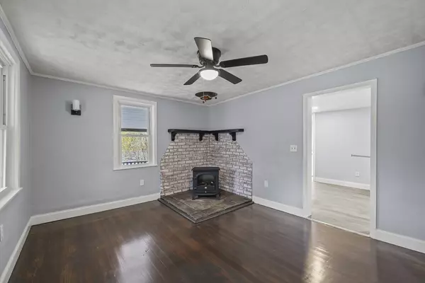 North Adams, MA 01247,129-133 Franklin St