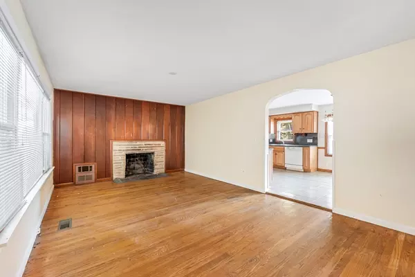 Springfield, MA 01118,261 W Allen Ridge Rd