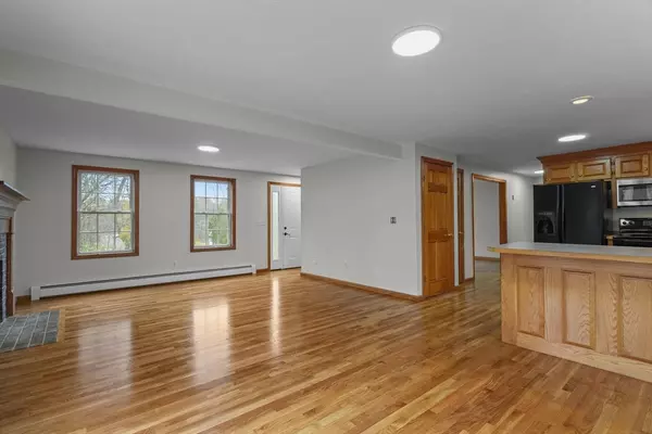 Westminster, MA 01473,26 W Main St