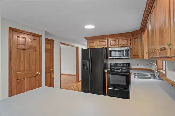 Westminster, MA 01473,26 W Main St