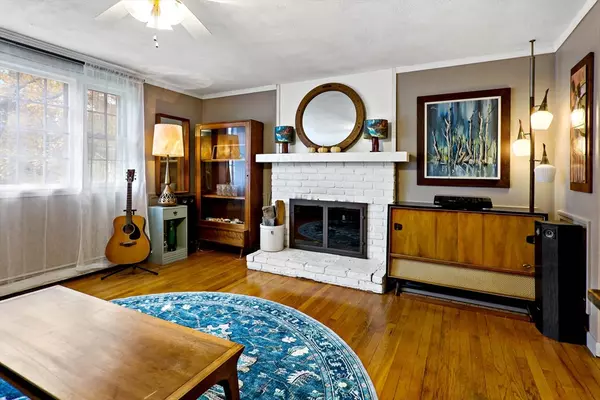 Falmouth, MA 02536,70 Meredith Dr