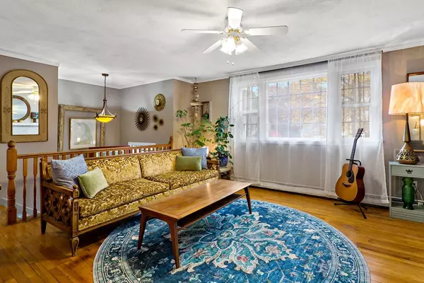 Falmouth, MA 02536,70 Meredith Dr