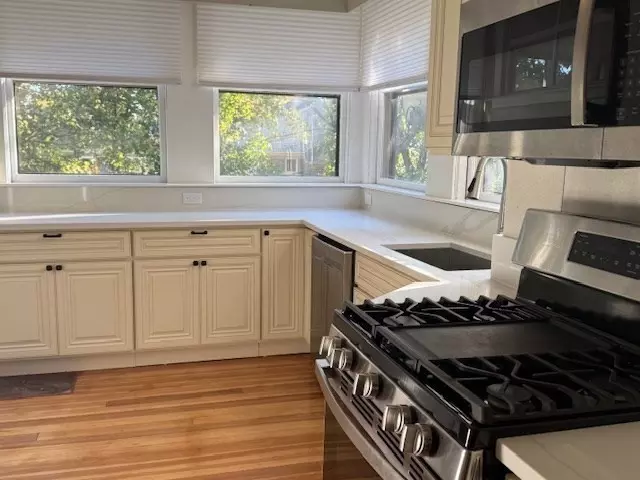 21 Melville Ave #2, Boston, MA 02124