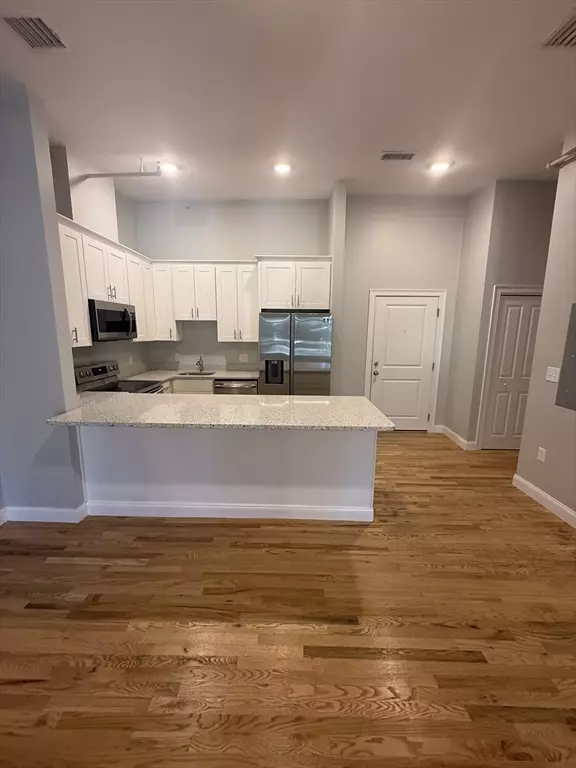 20 Locust #311, Danvers, MA 01923