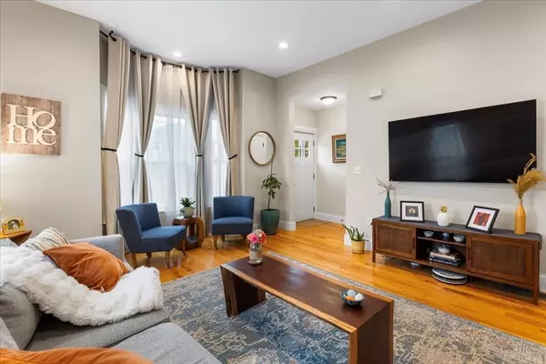 Boston, MA 02136,2-4 Garfield Ave #1