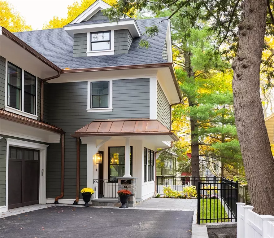 Brookline, MA 02446,85 Naples Road #2