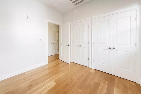 Boston, MA 02128,95 Prescott #302