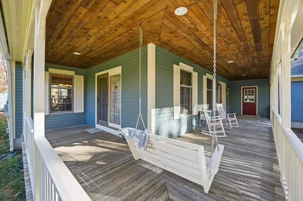 Belchertown, MA 01007,37 Oakridge Dr