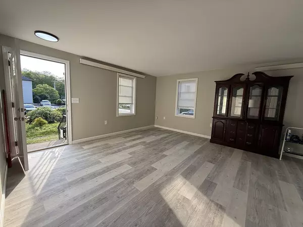 North Attleboro, MA 02760,46-48 Juniper Rd