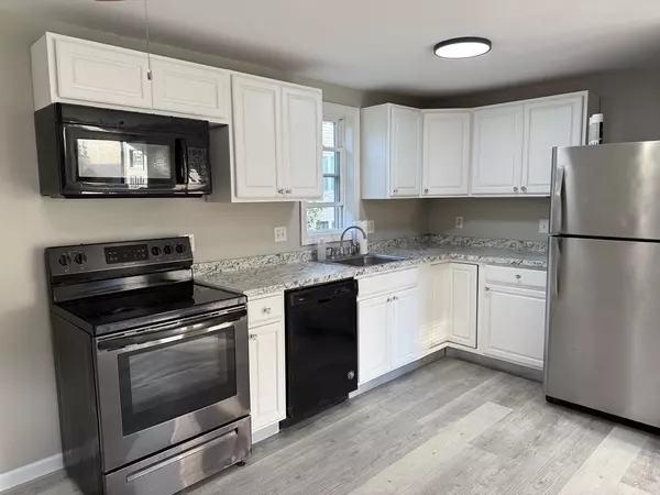 North Attleboro, MA 02760,46-48 Juniper Rd