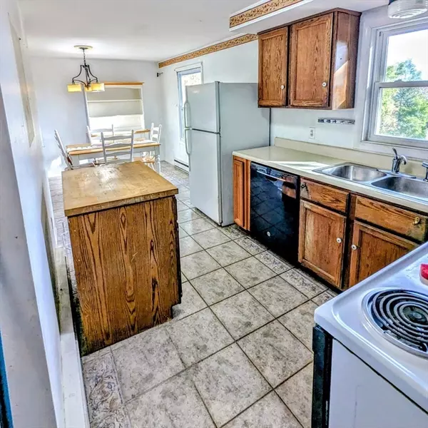 Worcester, MA 01602,41 Walnut Hill Dr