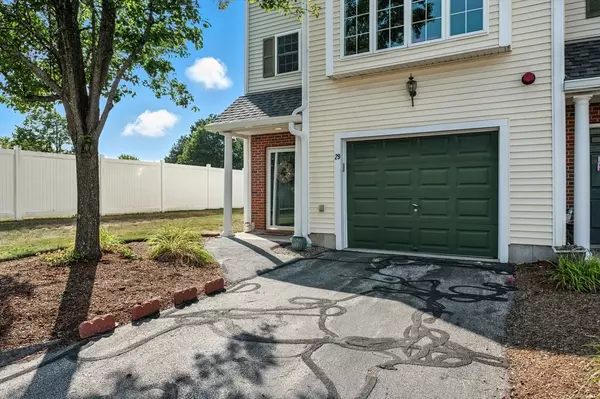 Groveland, MA 01834,29 Groveland Commons Way #29