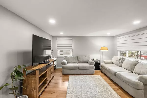 Lowell, MA 01852,64 Bolton St