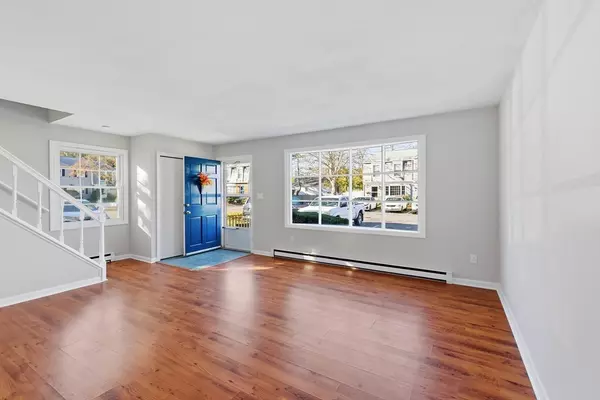 Harwich, MA 02671,231 Route 28 #8