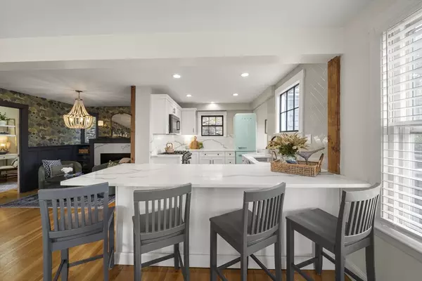 Marblehead, MA 01945,11 Gingerbread Hill