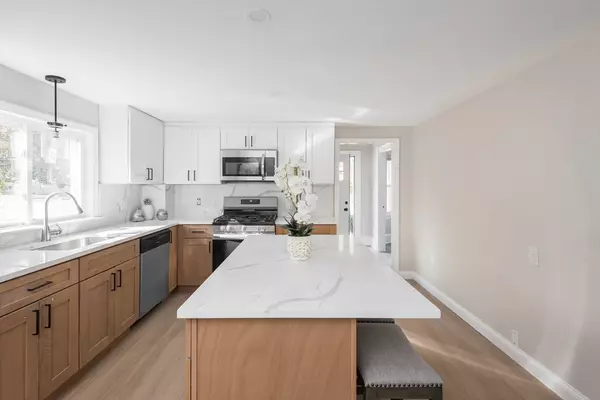 Abington, MA 02351,1085 Bedford St