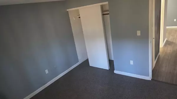 Natick, MA 01760,40 Silver Hill Ln #4