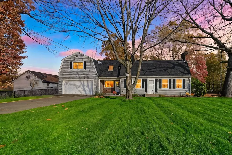 67 Streiber Dr, Chicopee, MA 01020