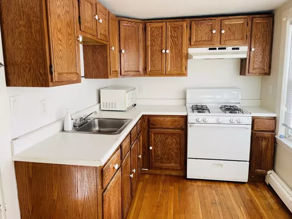 144 School St #2L, Waltham, MA 02451