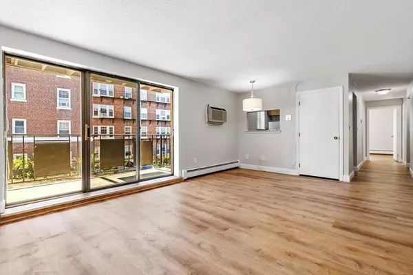 Medford, MA 02155,154 High St #204