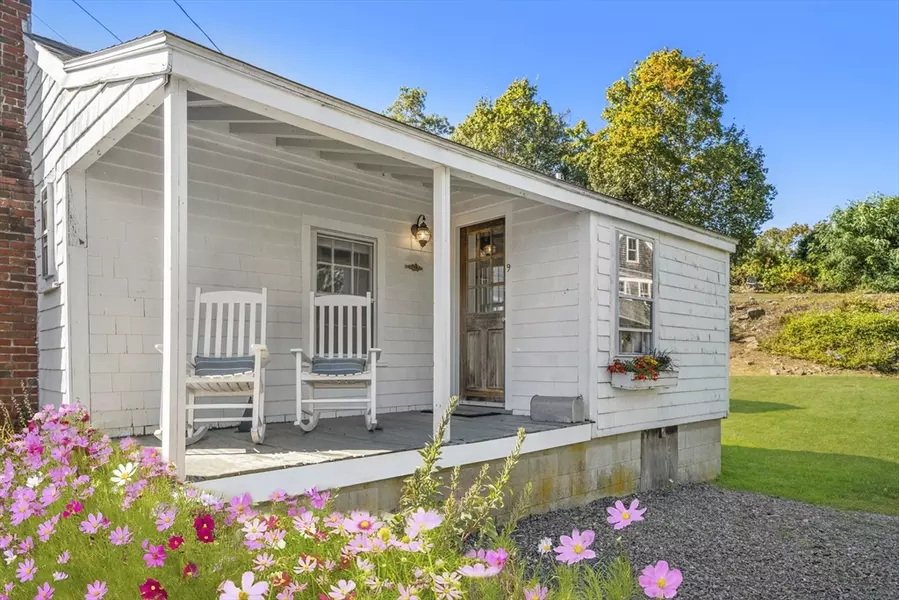 9 Gingerbread Hill #1, Marblehead, MA 01945