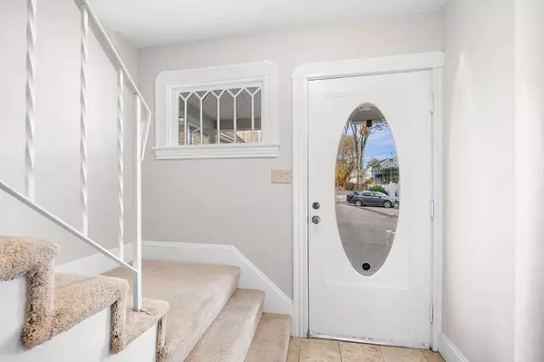 Waltham, MA 02453,73 Orange St #2