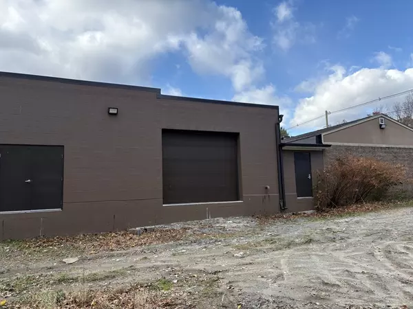 Rehoboth, MA 02769,157 Tremont