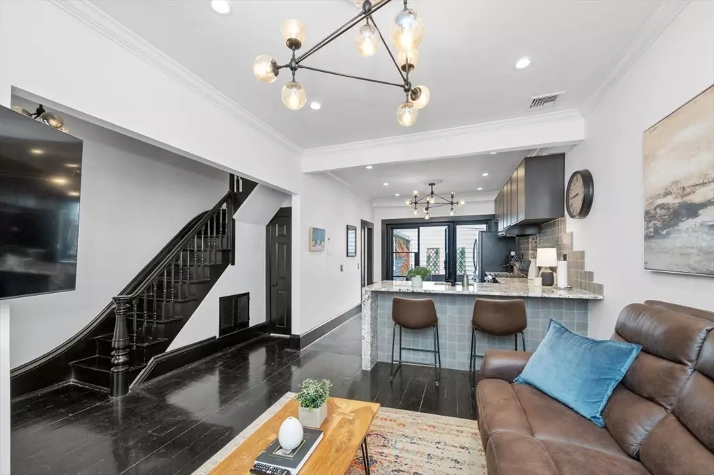 Boston, MA 02127,26 F Street