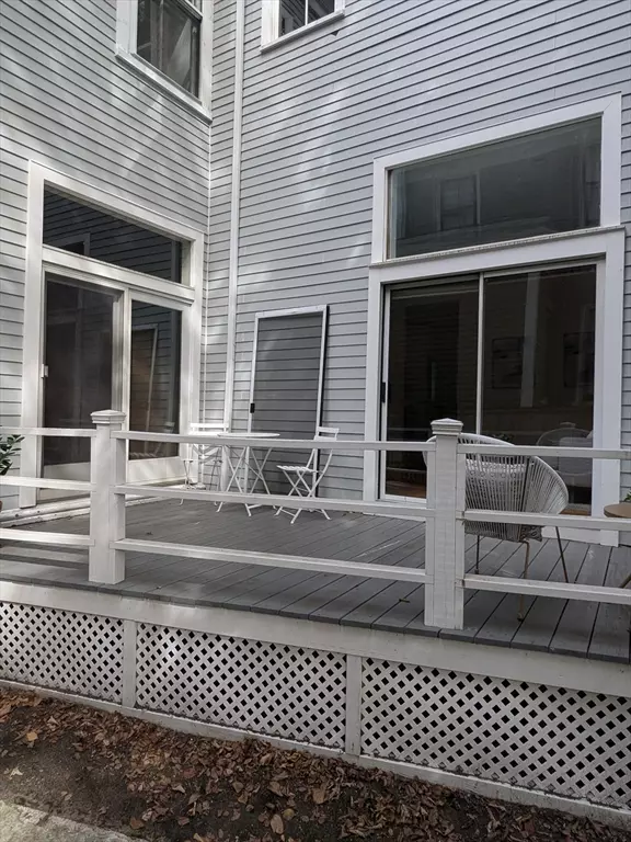 Cambridge, MA 02139,22 Bigelow St #1C