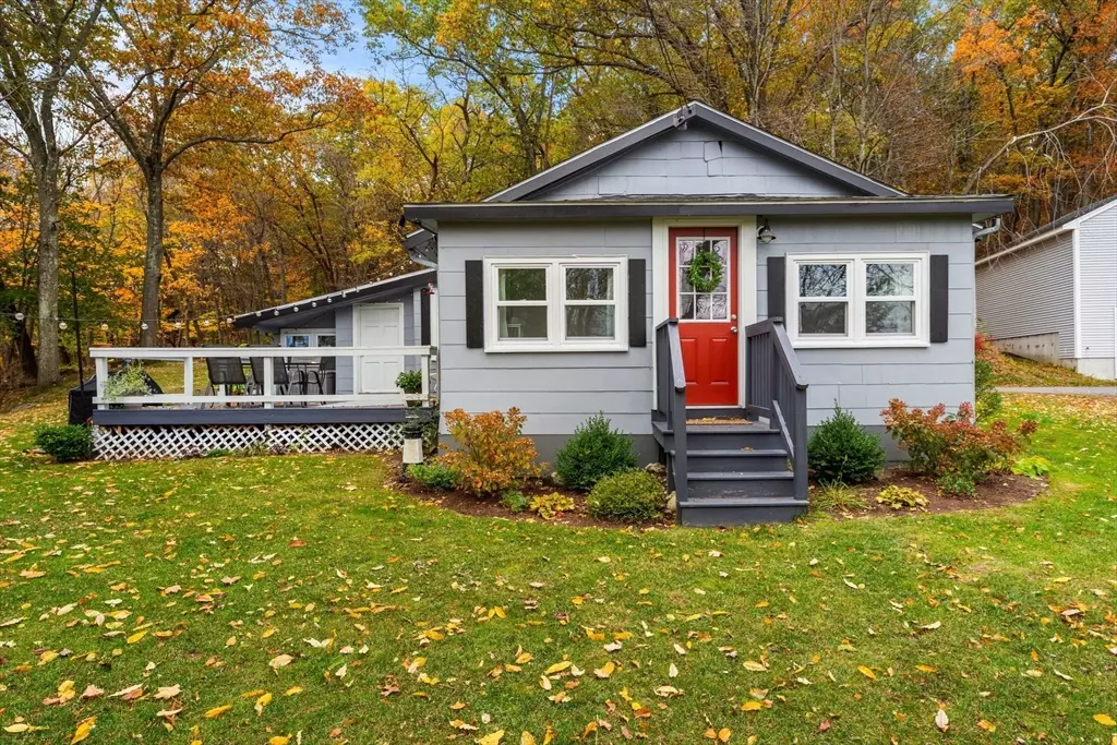 Haverhill, MA 01835,14 S Riverview St