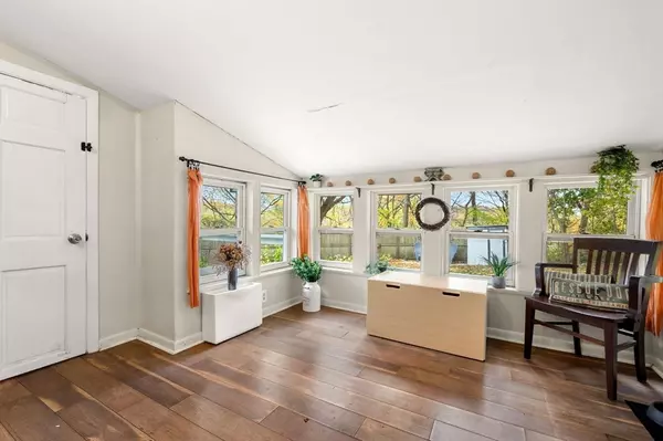 Haverhill, MA 01835,14 S Riverview St