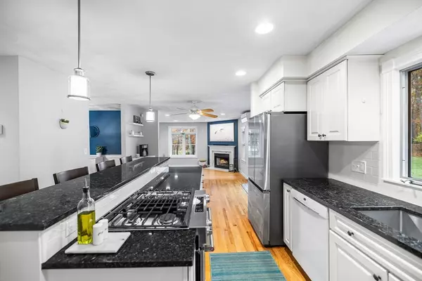 Georgetown, MA 01833,9 Hawk Way