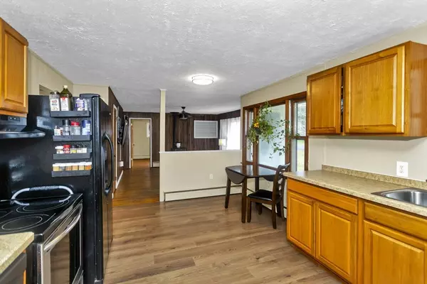 Belchertown, MA 01007,147 Stebbins St