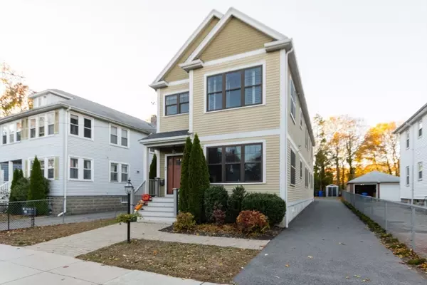 87 Sunnyside St #87, Boston, MA 02136