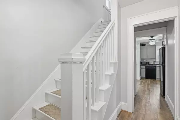 Springfield, MA 01118,43 Thorndyke St