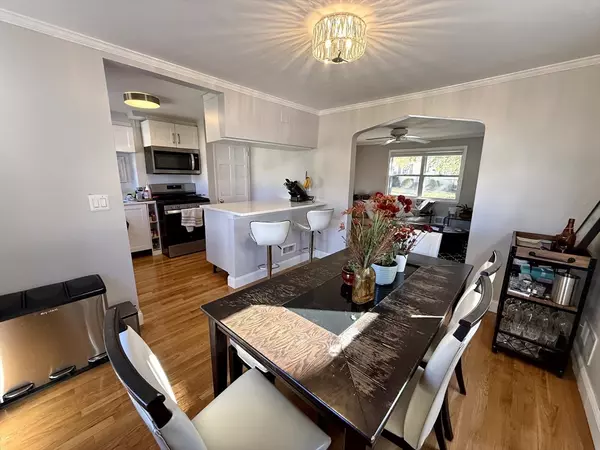 Watertown, MA 02472,31 York Ave #31