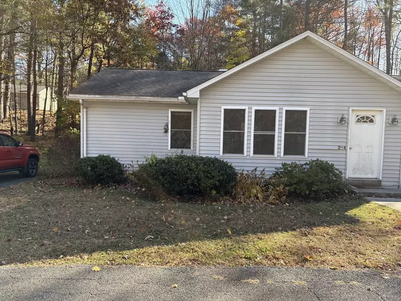 2 Jerry Lane #0, Granby, MA 01033