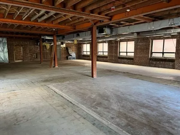 Malden, MA 02148,399 Main St