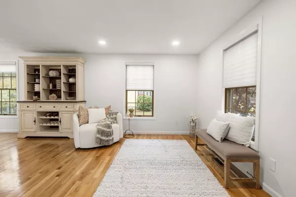 Boxford, MA 01921,9 Andrews Farm Rd