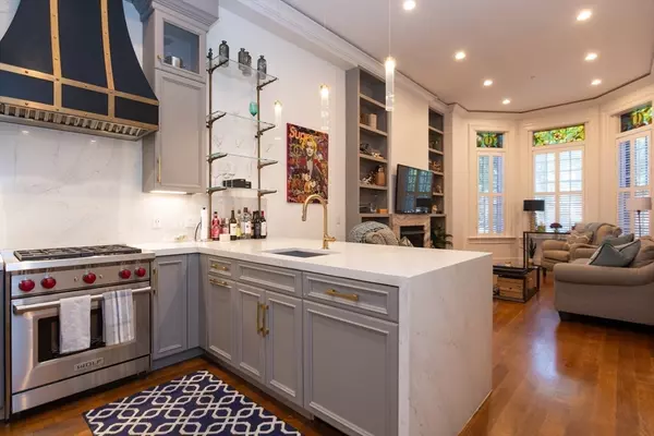 Boston, MA 02115,288 Commonwealth Ave #1